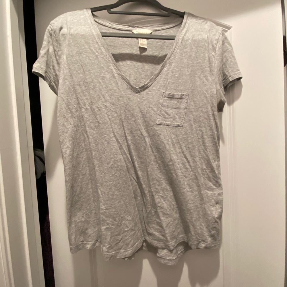 H&M soft gray T shirt